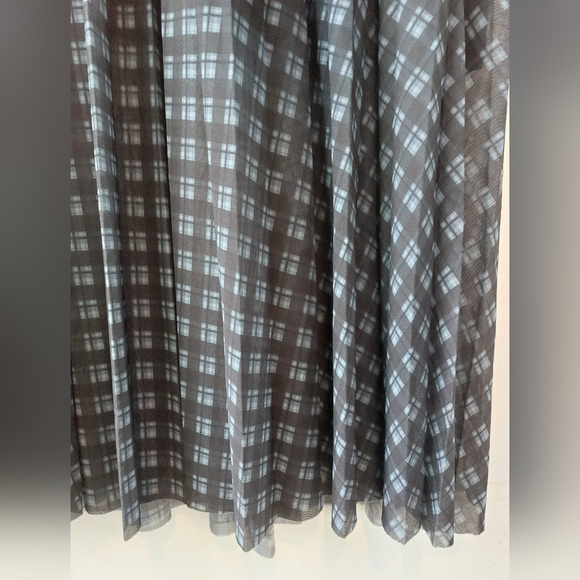 Hollister Ultra High-Rise Pleated Midi Skirt, Size Large, New With Tags! - Picture 5 of 7